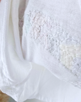 T-shirt blanc muni de perles multicolores peace n'love - 𝐌𝐚𝐫𝐢𝐧𝐚𝟒𝟒𝐟𝐚𝐦𝐢𝐥𝐲