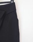 Jupe noire coupe tulipe - 𝐌𝐚𝐫𝐢𝐧𝐚𝟒𝟒𝐟𝐚𝐦𝐢𝐥𝐲