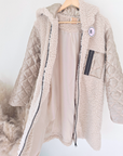 Manteau bouclette beige à manches dorées - 𝐌𝐚𝐫𝐢𝐧𝐚𝟒𝟒𝐟𝐚𝐦𝐢𝐥𝐲