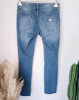 Jean bleu délavé avec empiècements en dentelle - 𝐌𝐚𝐫𝐢𝐧𝐚𝟒𝟒𝐟𝐚𝐦𝐢𝐥𝐲
