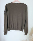 Cardigan kaki à écusson perles bijoux - 𝐌𝐚𝐫𝐢𝐧𝐚𝟒𝟒𝐟𝐚𝐦𝐢𝐥𝐲