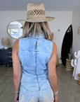 Chemise bleue délavée