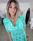 Robe blanche à imprimé vert vif - 𝐌𝐚𝐫𝐢𝐧𝐚𝟒𝟒𝐟𝐚𝐦𝐢𝐥𝐲