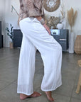 Pantalon blanc à jambes droites - 𝐌𝐚𝐫𝐢𝐧𝐚𝟒𝟒𝐟𝐚𝐦𝐢𝐥𝐲