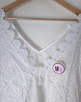 Haut blanc en broderie anglaise