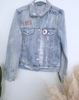 Veste en jean entièrement customisée