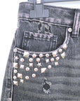 Short gris délavé muni de clous - 𝐌𝐚𝐫𝐢𝐧𝐚𝟒𝟒𝐟𝐚𝐦𝐢𝐥𝐲
