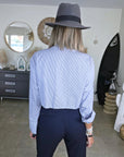 Chemise à fines rayures asymétrique - 𝐌𝐚𝐫𝐢𝐧𝐚𝟒𝟒𝐟𝐚𝐦𝐢𝐥𝐲