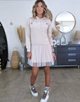 Robe beige à effet superposition - 𝐌𝐚𝐫𝐢𝐧𝐚𝟒𝟒𝐟𝐚𝐦𝐢𝐥𝐲