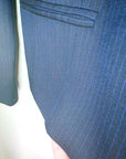 Veste chic et cintrée bleu marine à fines rayures - 𝐌𝐚𝐫𝐢𝐧𝐚𝟒𝟒𝐟𝐚𝐦𝐢𝐥𝐲