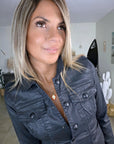 Chemise huilée noire - 𝐌𝐚𝐫𝐢𝐧𝐚𝟒𝟒𝐟𝐚𝐦𝐢𝐥𝐲