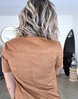 Robe suédine de couleur cognac - 𝐌𝐚𝐫𝐢𝐧𝐚𝟒𝟒𝐟𝐚𝐦𝐢𝐥𝐲