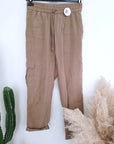 Pantalon beige coupe cargo