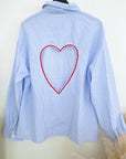 Chemise à rayures bleu ciel dos coeur - 𝐌𝐚𝐫𝐢𝐧𝐚𝟒𝟒𝐟𝐚𝐦𝐢𝐥𝐲