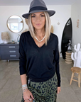 Pull noir inscription dos amour en rouge - 𝐌𝐚𝐫𝐢𝐧𝐚𝟒𝟒𝐟𝐚𝐦𝐢𝐥𝐲