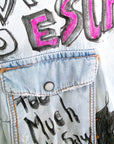 Chemise en jean customisée