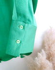 Chemise verte lumineuse