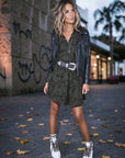 Robe kaki à imprimé noir - 𝐌𝐚𝐫𝐢𝐧𝐚𝟒𝟒𝐟𝐚𝐦𝐢𝐥𝐲