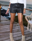 Short noir 100% cuir - 𝐌𝐚𝐫𝐢𝐧𝐚𝟒𝟒𝐟𝐚𝐦𝐢𝐥𝐲