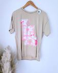 Tee-shirt beige L.A - 𝐌𝐚𝐫𝐢𝐧𝐚𝟒𝟒𝐟𝐚𝐦𝐢𝐥𝐲