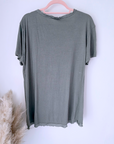 Tee-shirt à tag kaki - 𝐌𝐚𝐫𝐢𝐧𝐚𝟒𝟒𝐟𝐚𝐦𝐢𝐥𝐲
