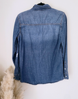 Chemise cloutées en denim - 𝐌𝐚𝐫𝐢𝐧𝐚𝟒𝟒𝐟𝐚𝐦𝐢𝐥𝐲
