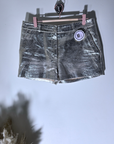 Short star en cuir