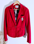 Veste red