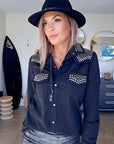Chemise cloutée