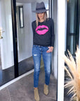 Pull bouche rose fluo