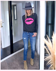 Pull bouche rose fluo