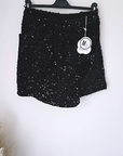 Jupe-short velours et sequins noirs. - 𝐌𝐚𝐫𝐢𝐧𝐚𝟒𝟒𝐟𝐚𝐦𝐢𝐥𝐲
