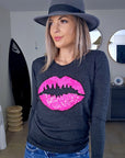 Pull bouche rose fluo