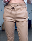 Pantalon jog en cuir beige