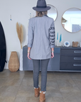 Veste grise à tags