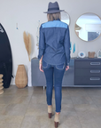 Chemise bleue en denim