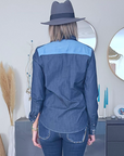 Chemise bleue en denim
