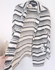 Gilet chaud ethnique noir et blanc - 𝐌𝐚𝐫𝐢𝐧𝐚𝟒𝟒𝐟𝐚𝐦𝐢𝐥𝐲