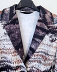 Veste cintrée à imprimé et strass