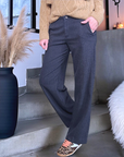 Pantalon droit gris anthracite ร fines rayures tabac - ๐๐๐ซ๐ข๐ง๐๐๐๐๐๐ฆ๐ข๐ฅ๐ฒ