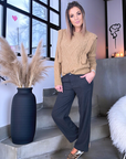 Pull beige foncé à empiècements effet superposition - 𝐌𝐚𝐫𝐢𝐧𝐚𝟒𝟒𝐟𝐚𝐦𝐢𝐥𝐲