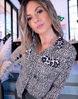 Chemise en coton à imprimé léopard - 𝐌𝐚𝐫𝐢𝐧𝐚𝟒𝟒𝐟𝐚𝐦𝐢𝐥𝐲