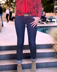 Jean brut demi curve - 𝐌𝐚𝐫𝐢𝐧𝐚𝟒𝟒𝐟𝐚𝐦𝐢𝐥𝐲