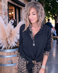Cardigan noir à boucle dorée - 𝐌𝐚𝐫𝐢𝐧𝐚𝟒𝟒𝐟𝐚𝐦𝐢𝐥𝐲