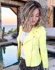 Perfecto suédine jaune fluo - 𝐌𝐚𝐫𝐢𝐧𝐚𝟒𝟒𝐟𝐚𝐦𝐢𝐥𝐲
