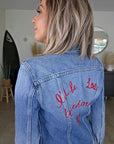 Veste en jean à inscriptions - 𝐌𝐚𝐫𝐢𝐧𝐚𝟒𝟒𝐟𝐚𝐦𝐢𝐥𝐲