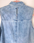 Chemise bleue délavée
