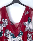 Combi-short rouge à imprimé floral