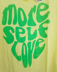 T-shirt jaune à inscription fluo