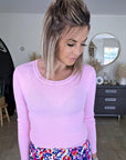 Pull rose à maille fine côtelée - 𝐌𝐚𝐫𝐢𝐧𝐚𝟒𝟒𝐟𝐚𝐦𝐢𝐥𝐲